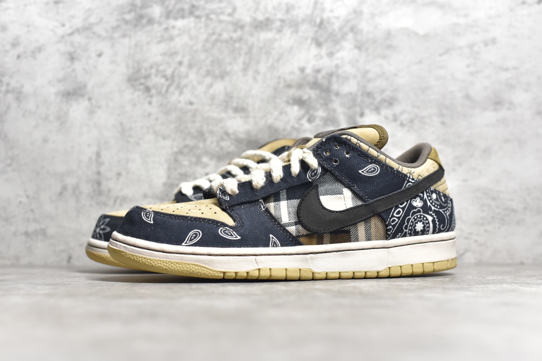  [NIKE x TRAVIS SCOTT] PK 나이키 X 트래비스 스캇 SB 덩크 로우 PRM QS CT5053-001
