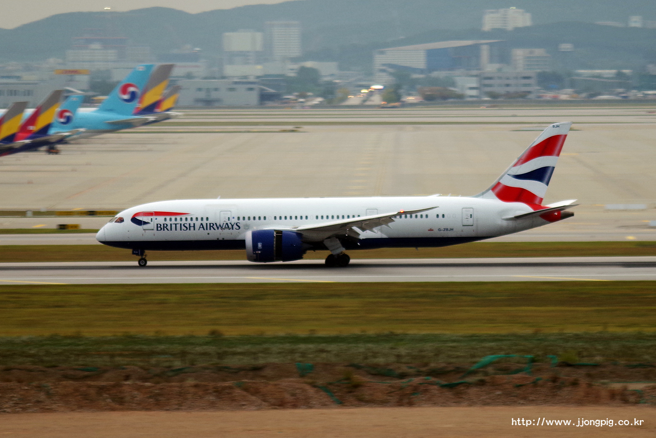 British Airways G-ZBJH Boeing 787-8 Dreamliner