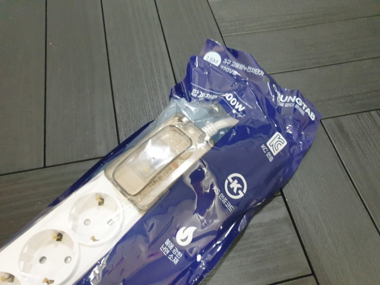 대용량이라 마음이 놓여요! 고용량멀티탭 고전력 17