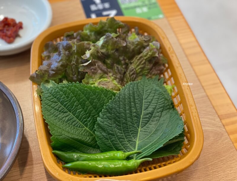 아산 온양온천 떡갈비 맛집 쌍교숯불갈비 쌈 채소
