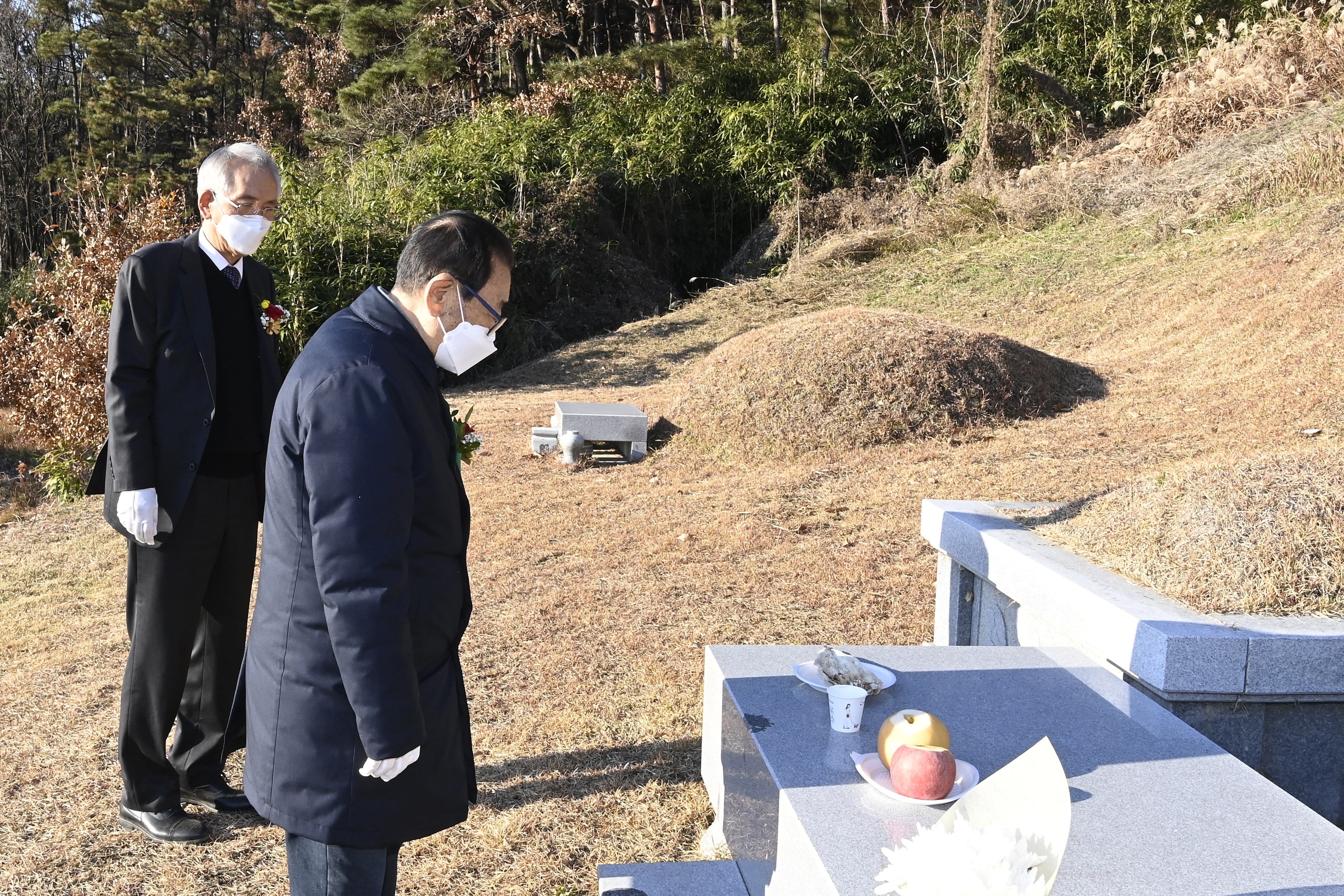  송해선생 팽생 동지 아내 석옥이 여사옆에 잠든다