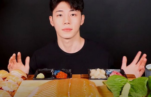  배..우 정해인이랑 닮아서 인기 급상승 중인 먹방 유.튜.버의 얼굴