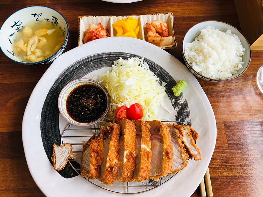 정세이카츠 로스카츠