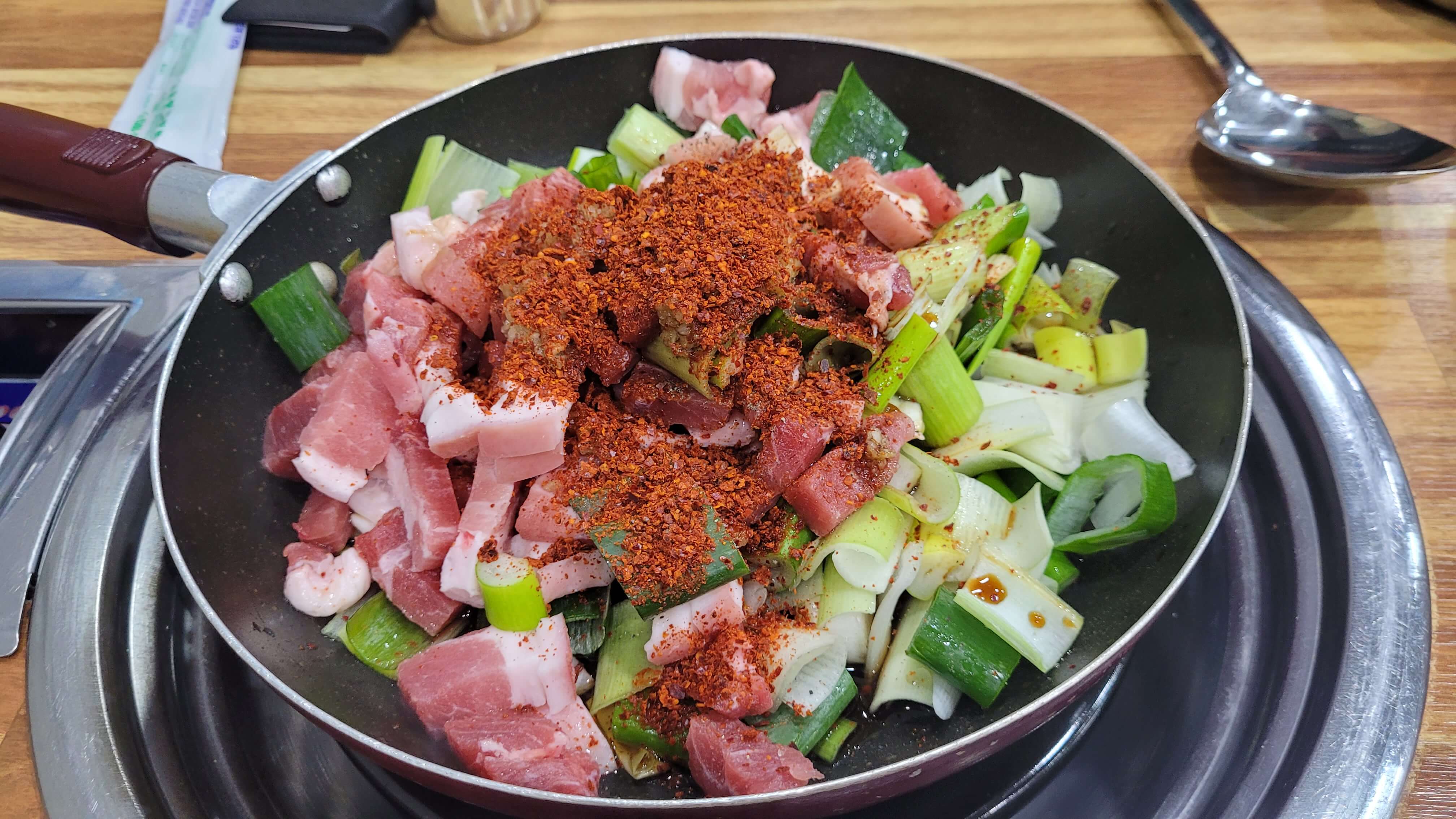  안강 "옥천식육식당",돼지찌개 일부러 찾아가 먹는 맛집!