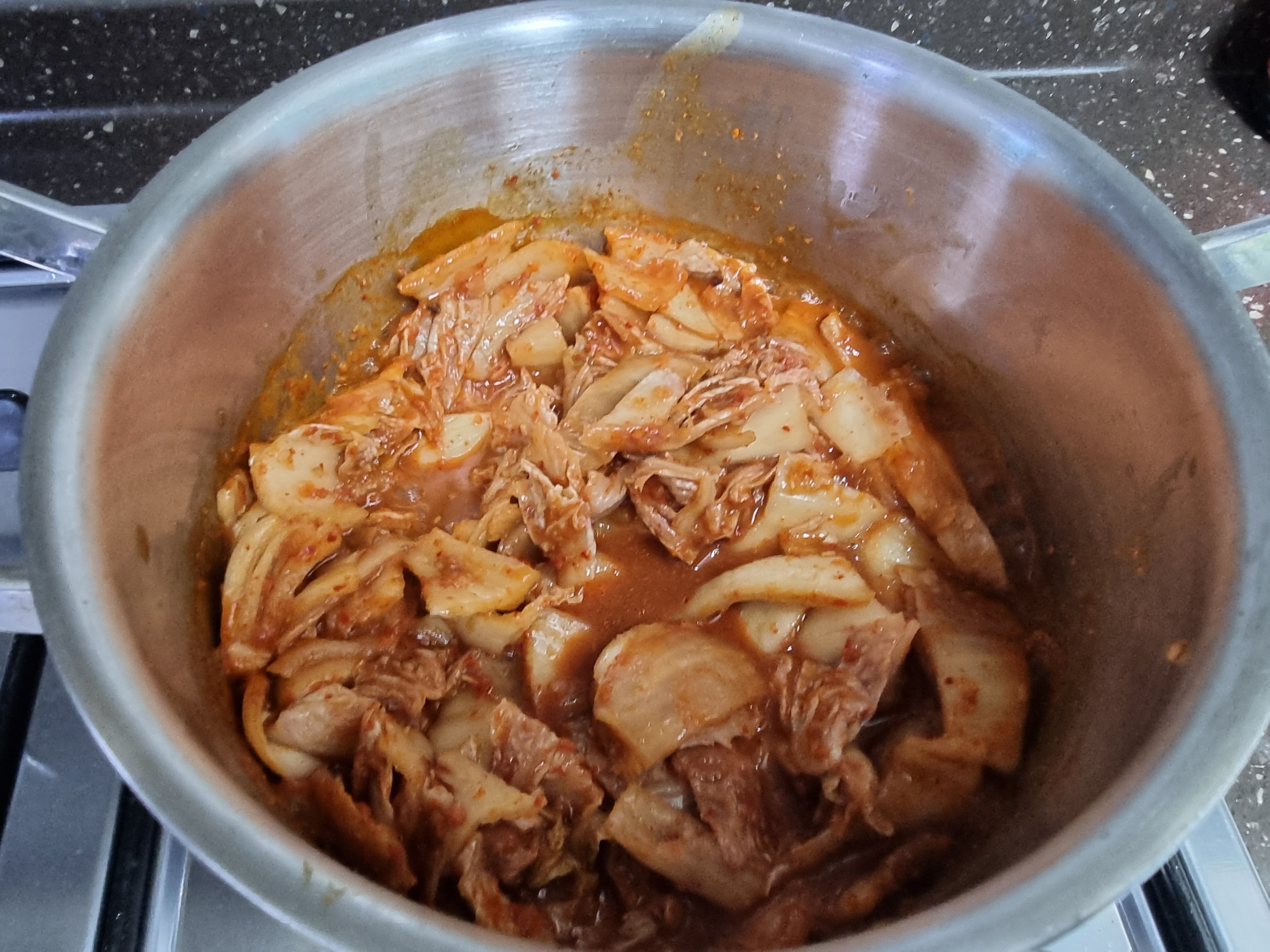  참치김치찌개 맛있게만드는방법 - 김치찌개는 김치 맛있으면 끝장!