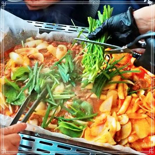  10월11일 생방송 오늘저녁 대패삼겹살 오리주물럭 가게 남양주 진접 오리 로스 돼지 물갈비 캠핑 감성 가격 위치 어디