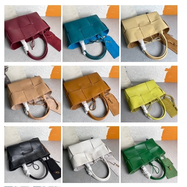  [BOTTEGA VENETA] 보테가베네타 아크로 토트백 609175 (9 COLOR)