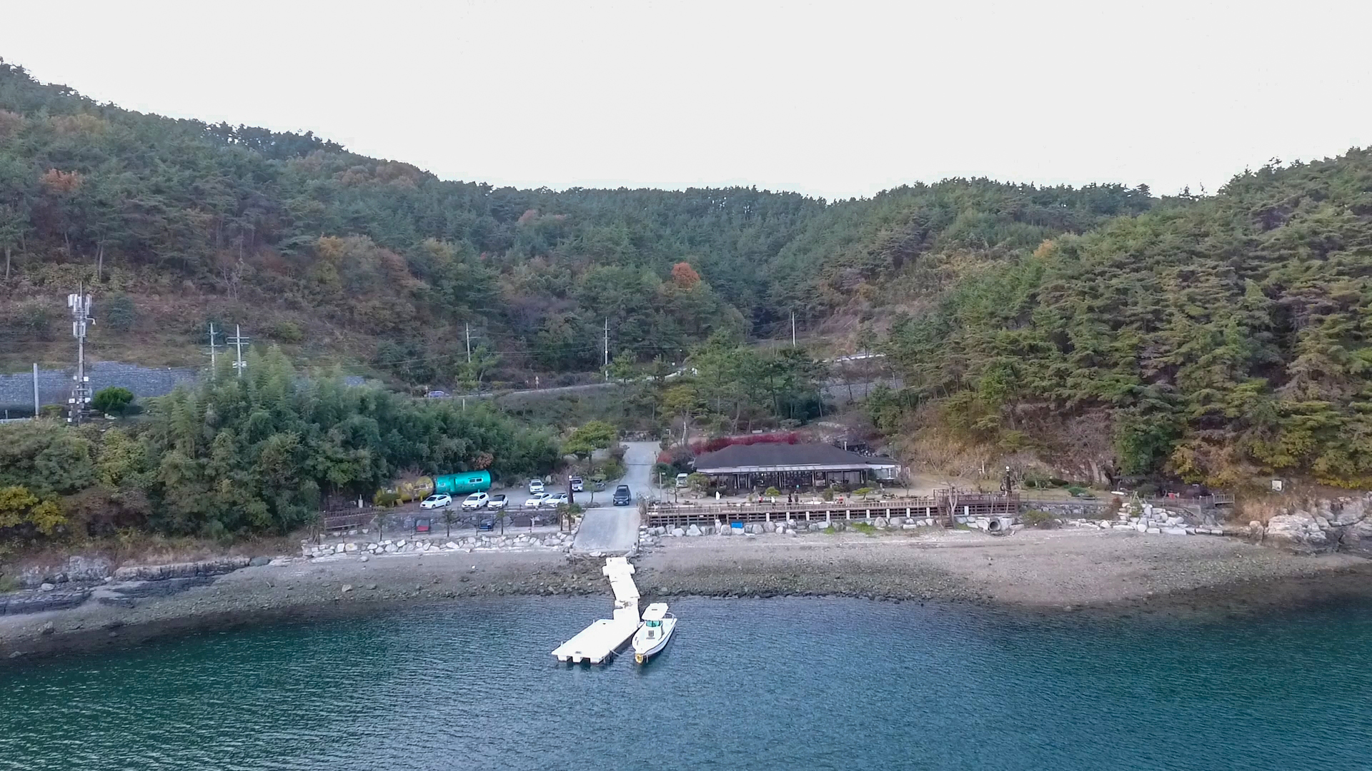 달뜨는비오리 이미지
