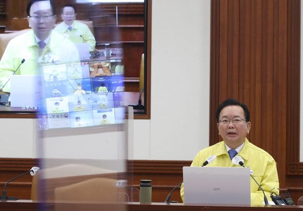  [포스트 오미크론 대응계획] 사회적 거리두기 18일부터 전면 해제 l 5월 말부터 코로나 확진자 격리도 폐지