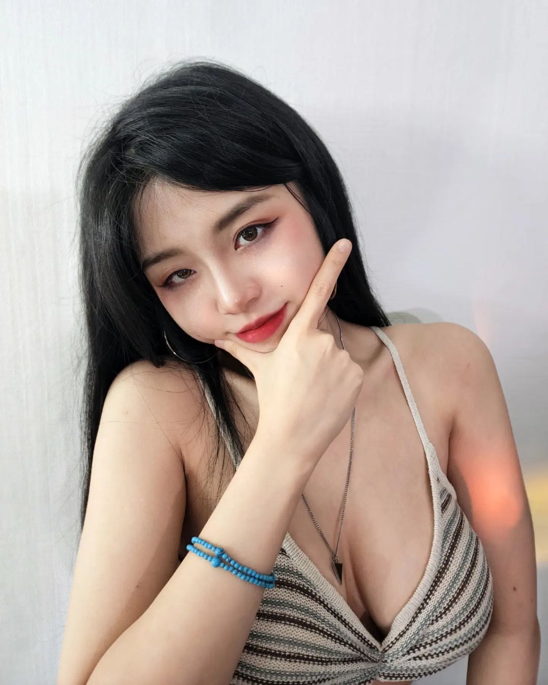  트위치 스트리머 해까닥여울이 인스타그램 셀카 사진들 모음