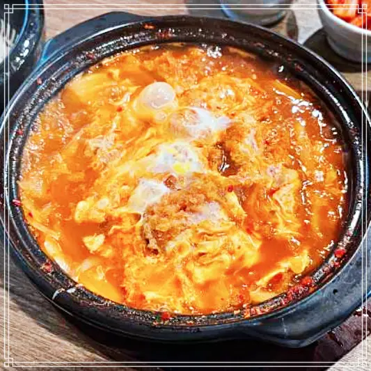  놀토 놀라운토요일 돈가스전골 염창역 목2동 달빛거리 시장 290회 스트레이 키즈 창빈 필릭스 김치 전골 + 수제 돈카츠 맛집 위치