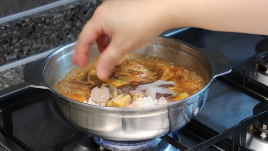 서진이네-순두부찌개-양념장-황금레시피-해물순두부찌개