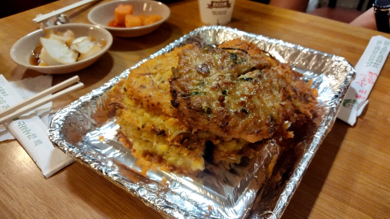  퇴근길에 광장시장  빈대떡+막걸리