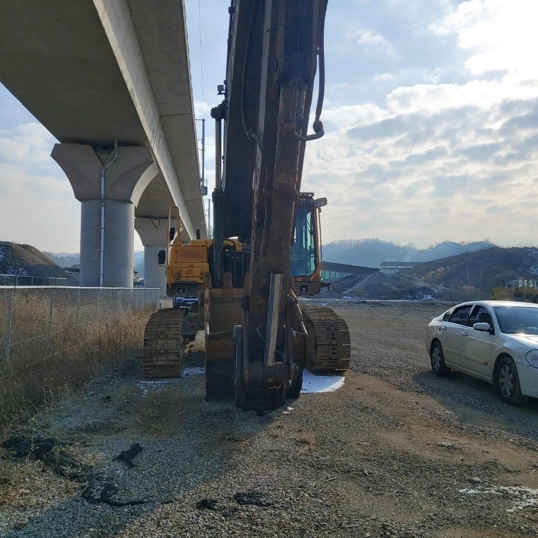  볼보 EC460B 2008년식 5300만원 판매합니다.