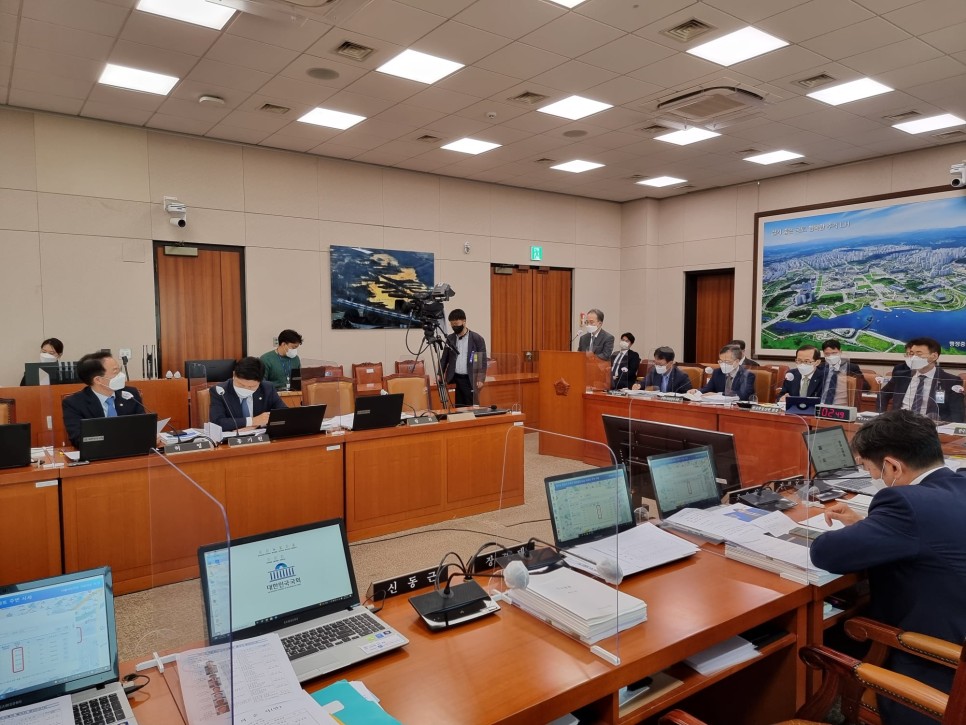 국정 감사를 실시했습니다.한국부동산원, 주택도시보증공사, 국토교통과학기술진흥원 1