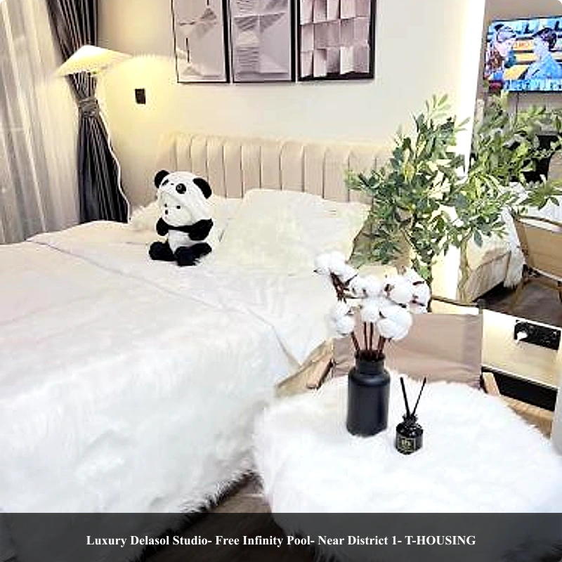 Luxury Delasol Studio- Free Infinity Pool- Near District 1- T-HOUSING_2