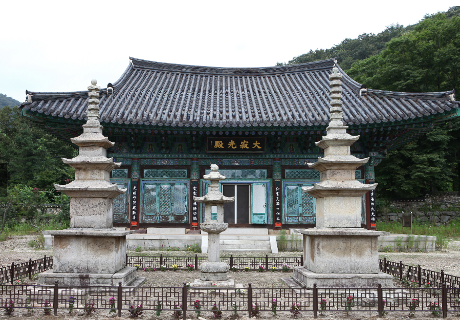 대한민국 국보&#44; 44호 장흥 보림사 남·북 삼층석탑 및 석등 (출처 : 문화재청)