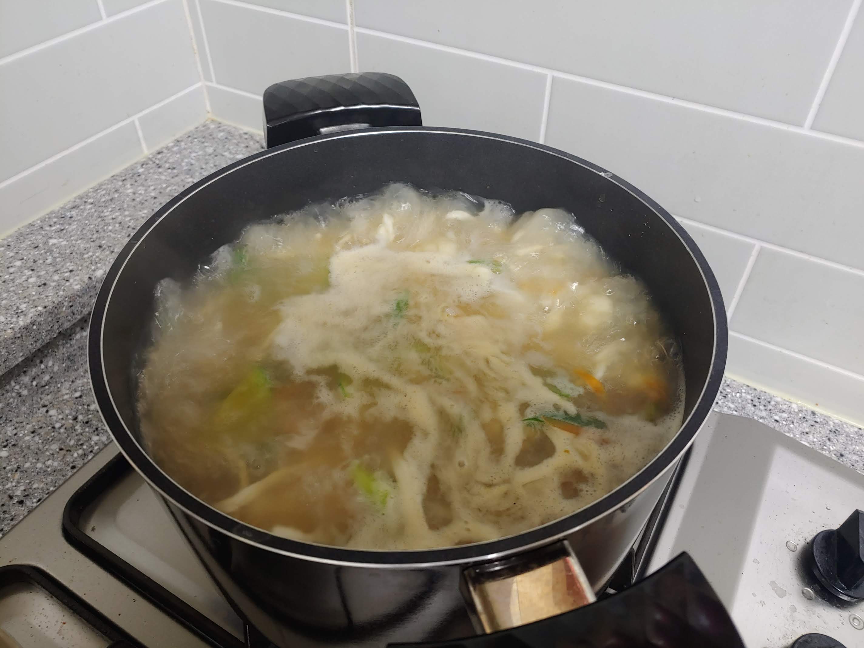  안양 배달맛집 | 아낌없이 주는 국물과 불지 않는 면의 칼국수맛집, 호랑이칼국수