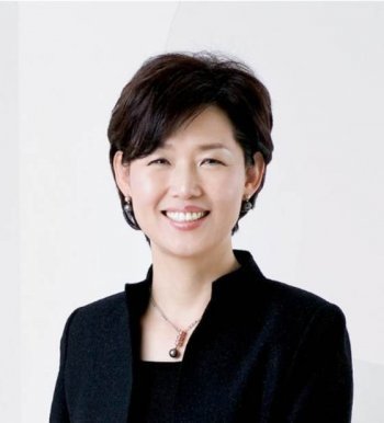  특허청장에 이인실, 국내 세번째 女변리사 尹, 잇단 여성 발탁 교육부, 보건복지부 장관 후보자 식품의약품안전처장 모두 여성 지명 이어 차곡차곡 지적 비판 쌓여 세상 변하는 것