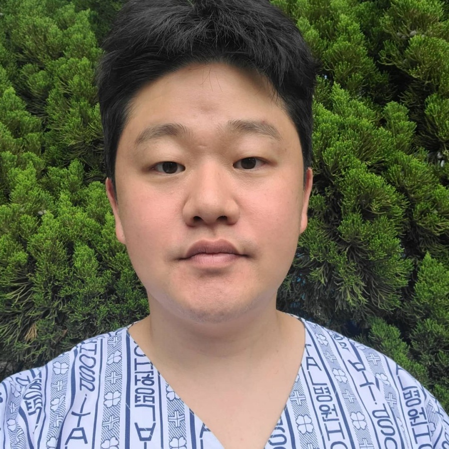  거짓 암 투병을 인정하고 사과한 가수 최성봉