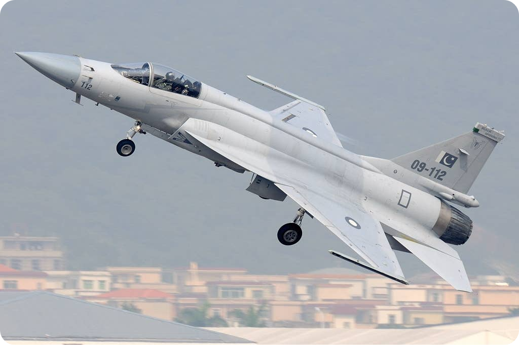 파키스탄 공군의 JF-17 전투기