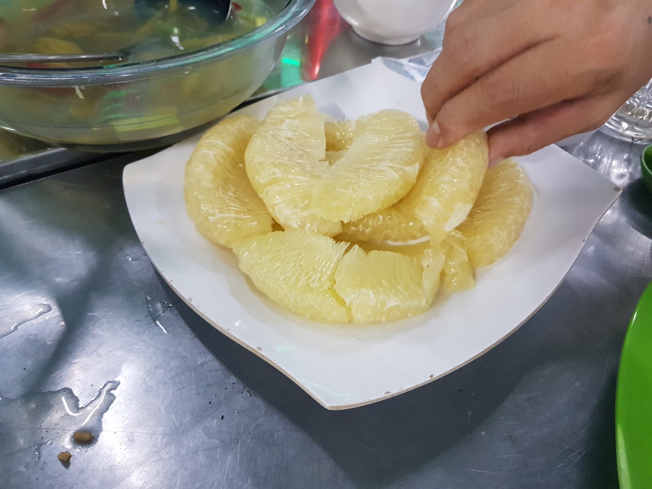 동나이 롱탄 로컬 맛집 LAU CUA TUAN - 자몽