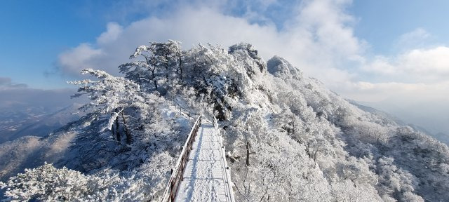 월악산 [출처: 동아일보]