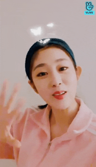  [러블리즈 서지수] 200209 V앱 움짤(이지만 오늘은 뚜뚜데이) (Lovelyz Jisoo Gif)