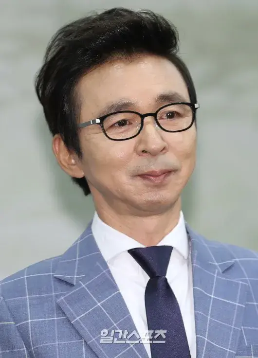  항저우에서 김국진에게 사랑받은 北 여성 응원단