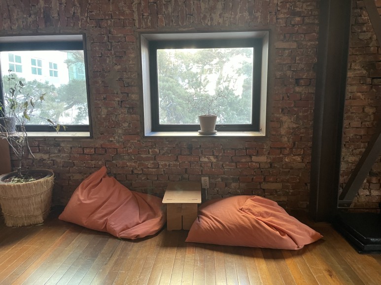 앞치마 을지로 카페 존맛 50