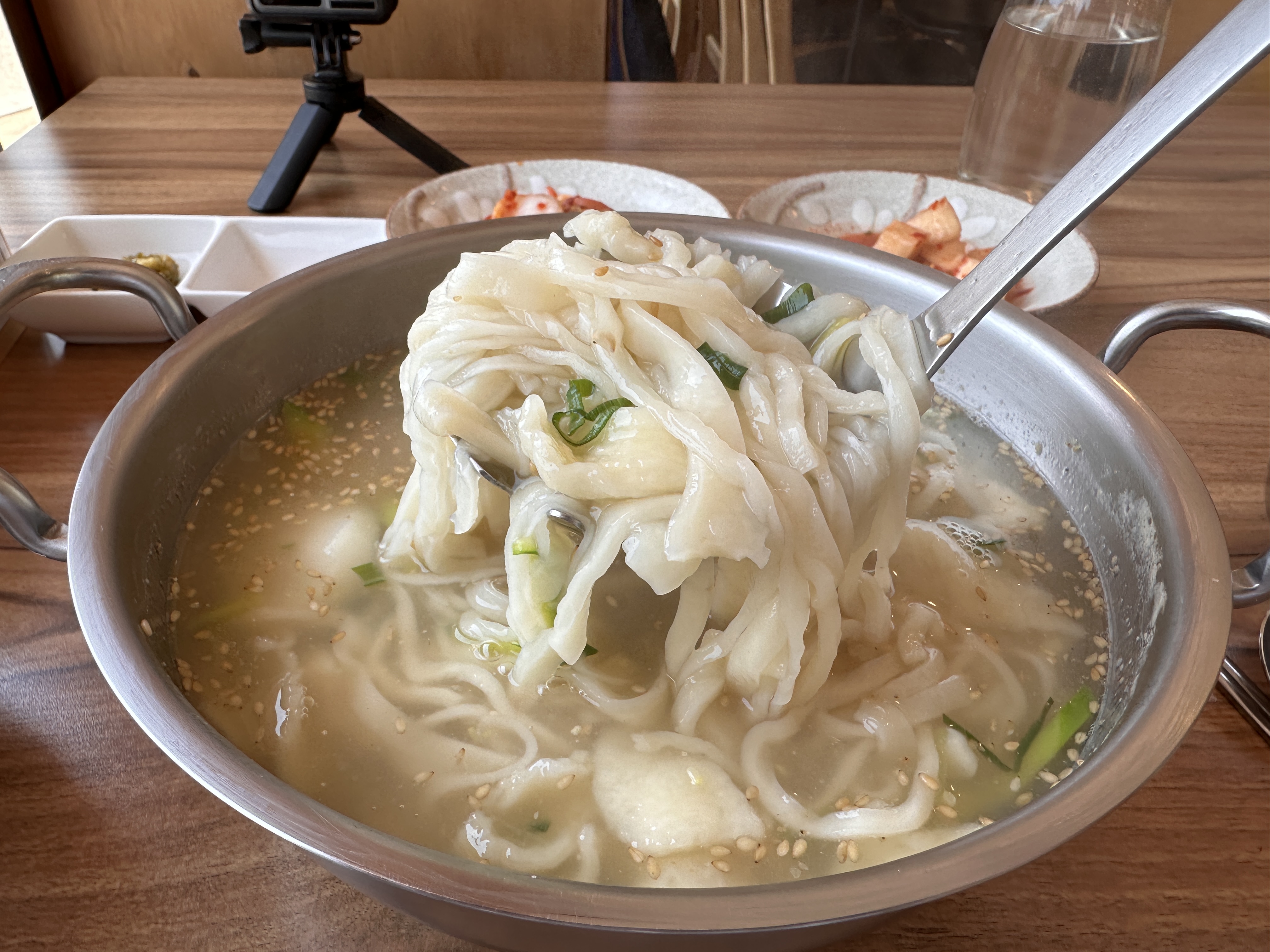 청주 용정동 할머니손칼국수 칼제비 건더기
