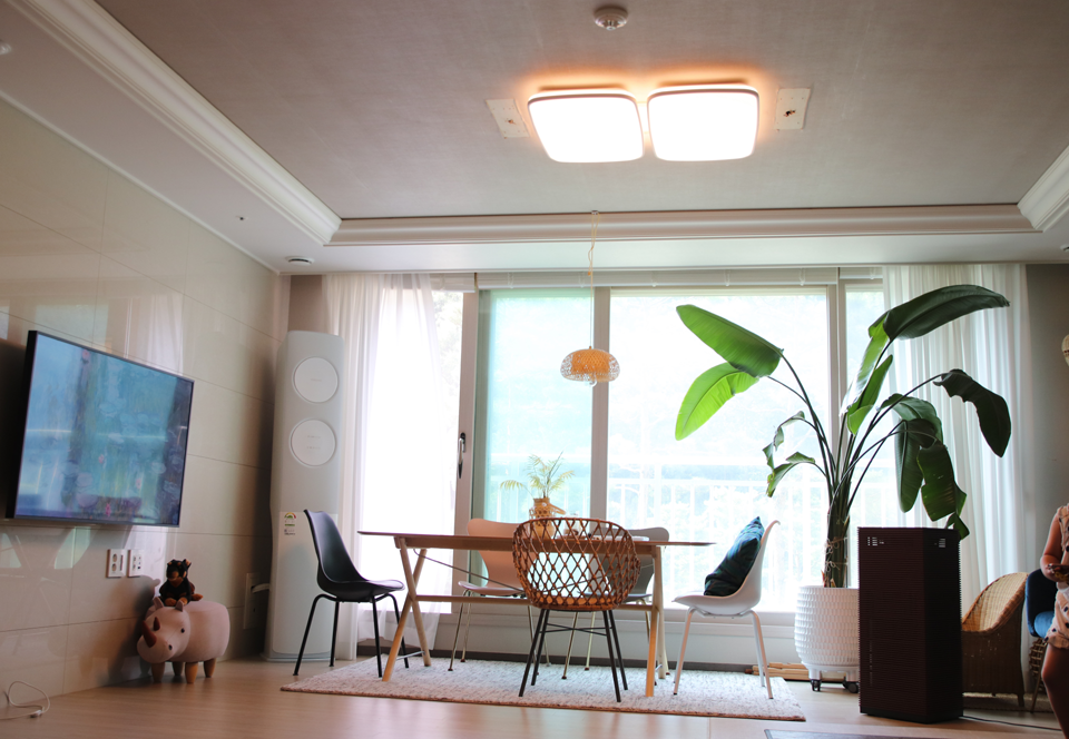 스마트 인테리어 조명 베스틴 루체클라우드 LED 거실등 추천 블루투스 10