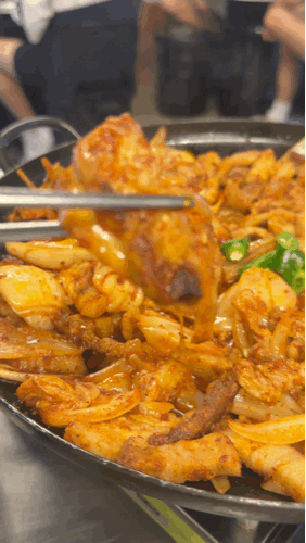  덕천역 맛집 '정통집' 돼지김치구이로 덕천을 평정한 레전드 맛집!