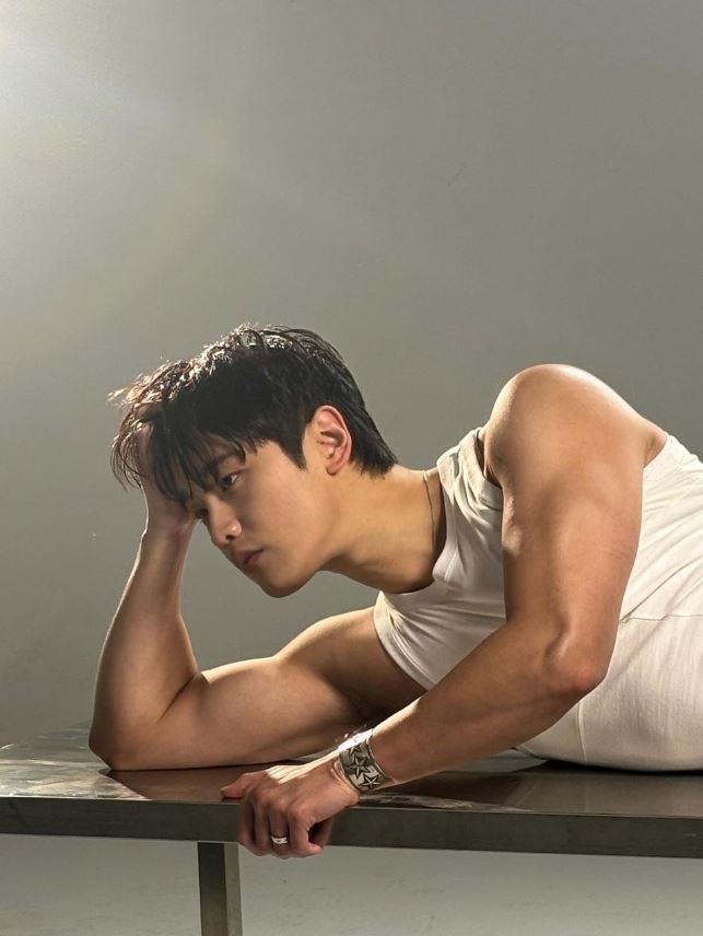  눈에 띄는 신예 김도완 대표작 TOP3