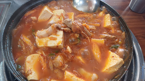 두부김치찌개