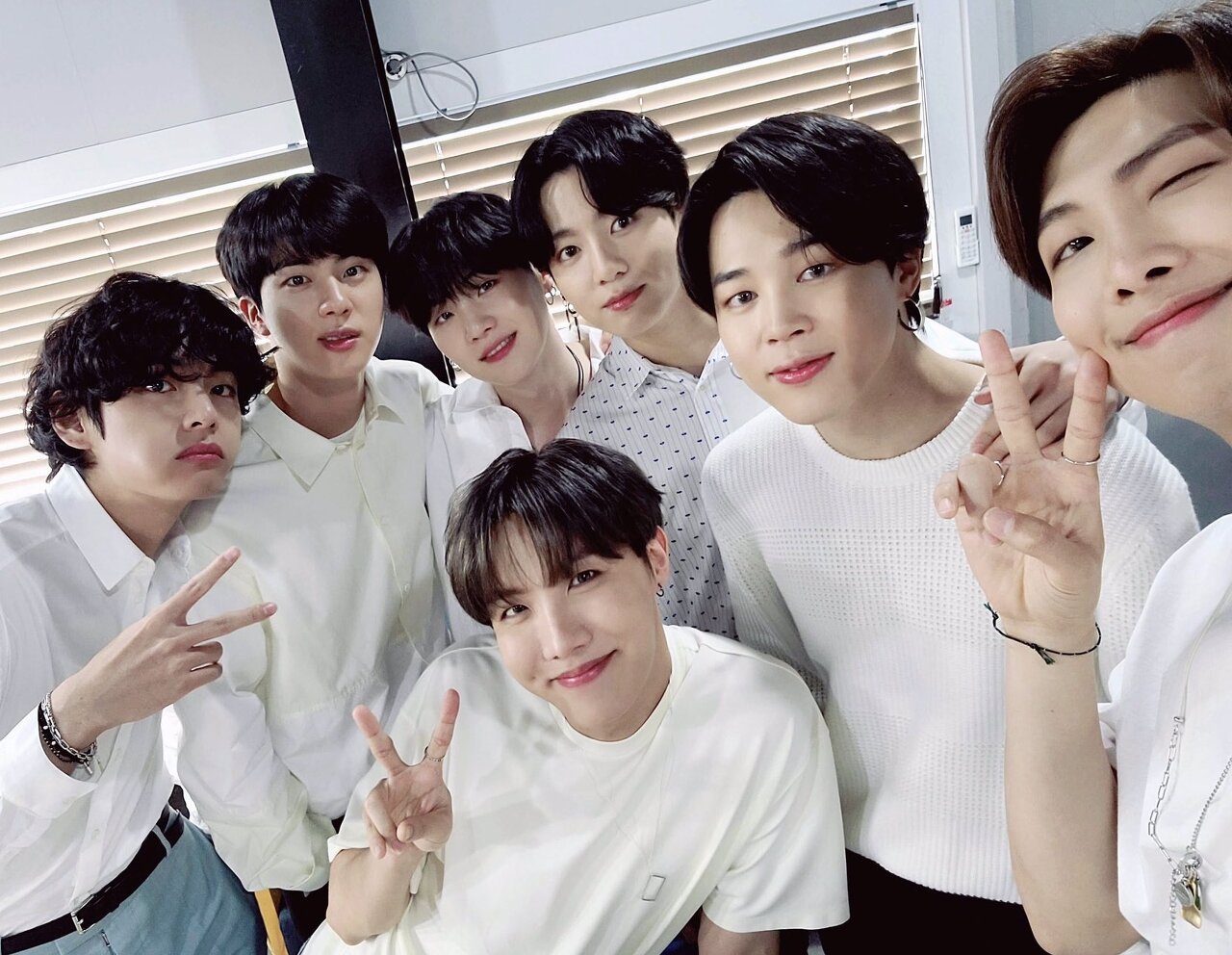  웃는모습이 그 누구보다도 예쁜 우리 방탄소년단