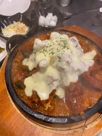 치즈 폭포 등갈비