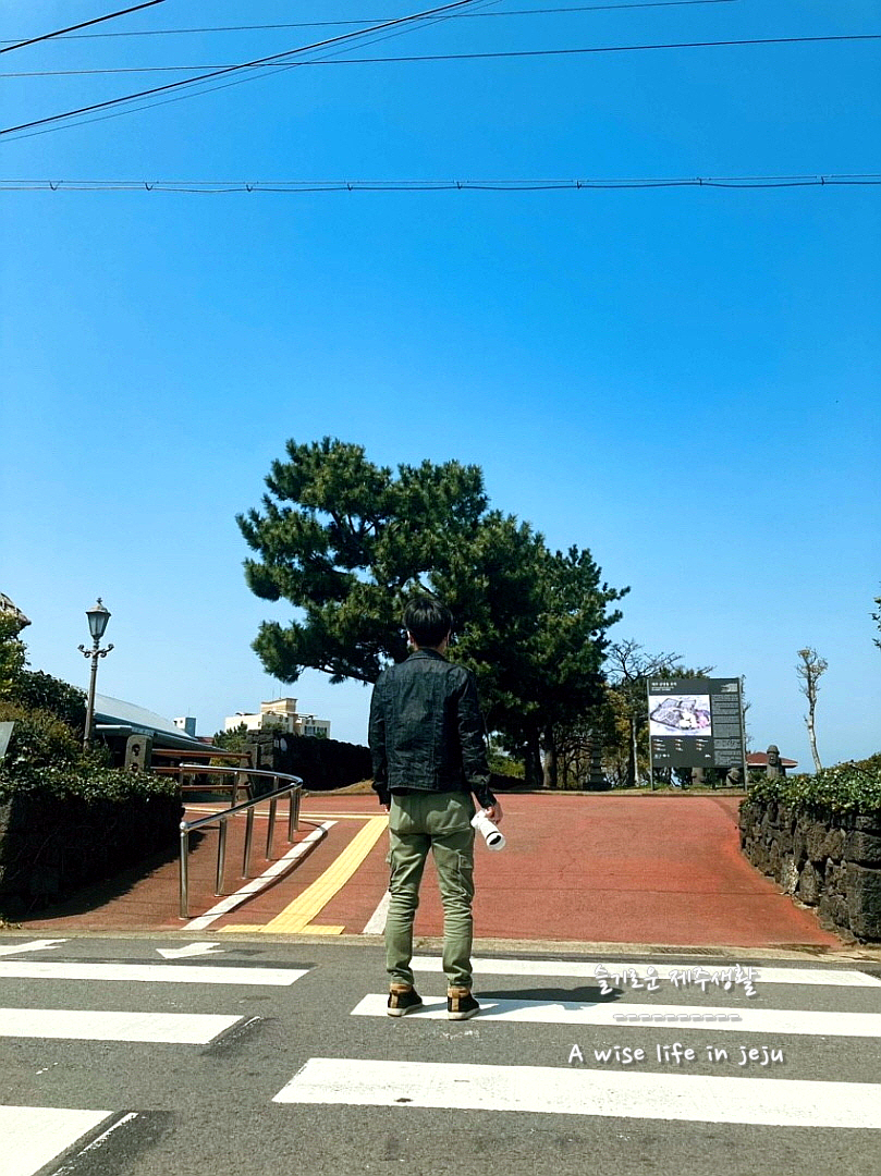 봄철 제주도 여행룩, 복장 제주 삼양동 유적 및 12