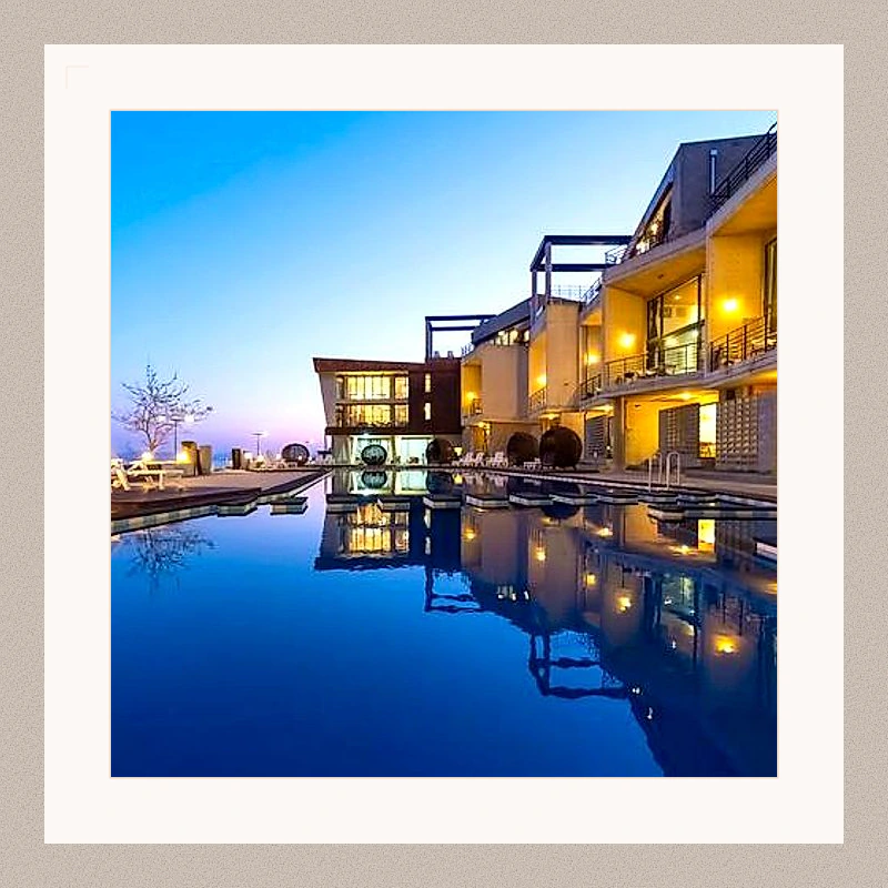 French Paper Pool Villa_1