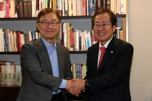  최재형, 홍준표 캠프 합류