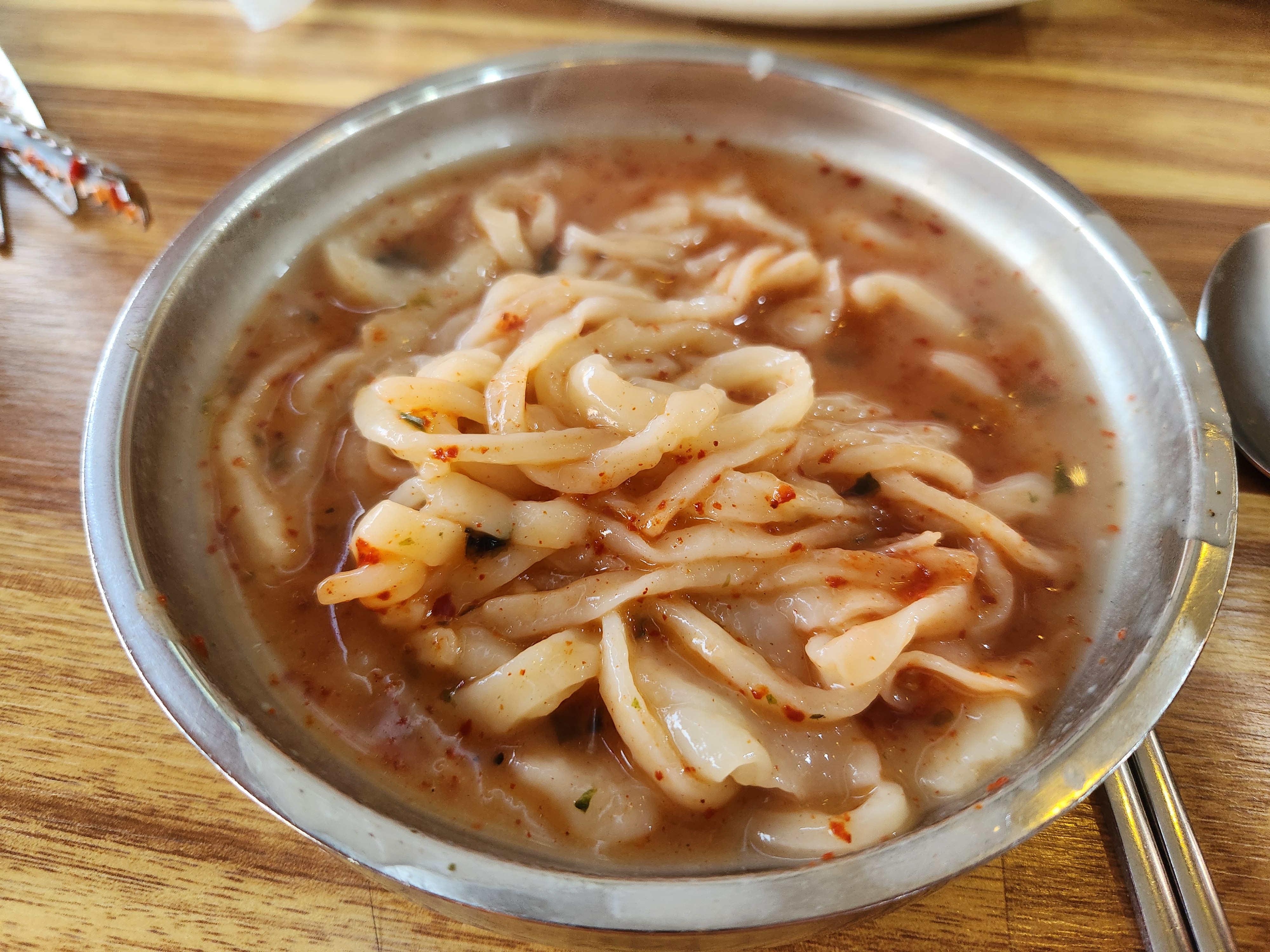 Yetnalsonkalguksu (옛날손칼국수) 1