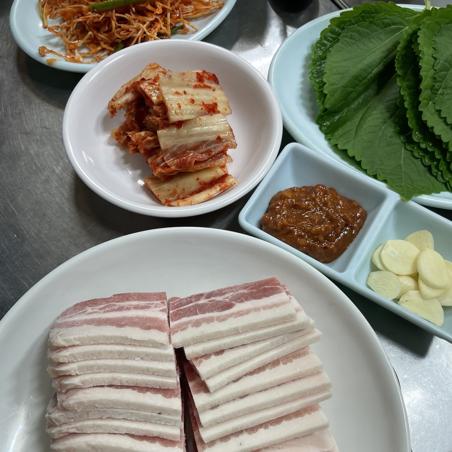 논현 고추장불고기 냉삼