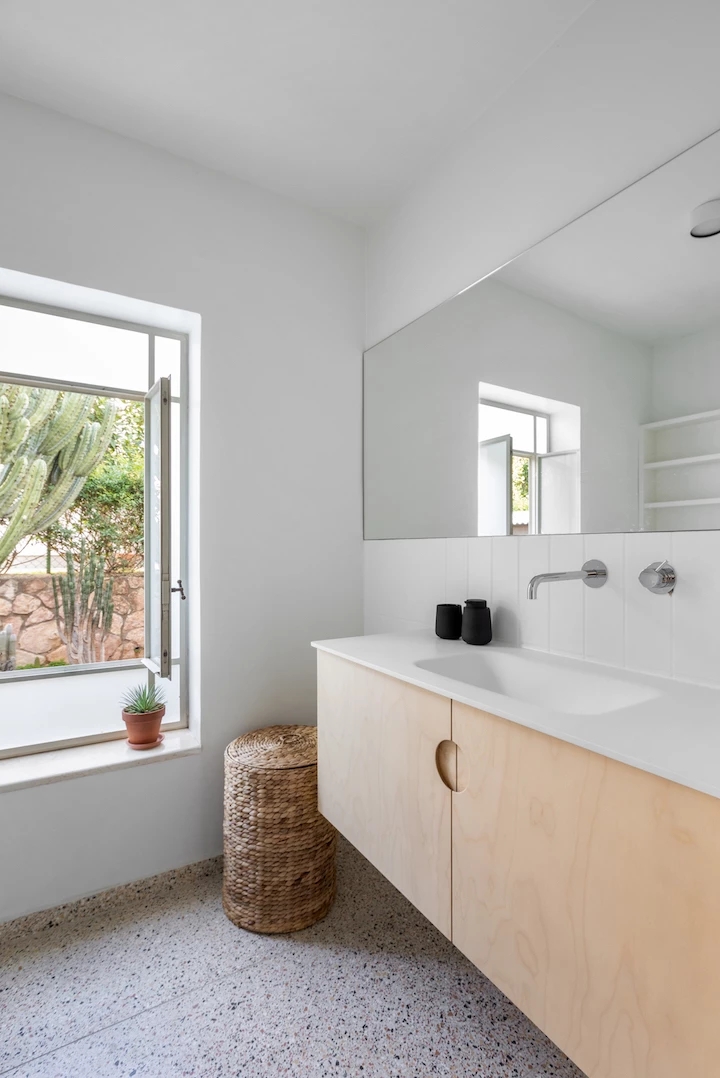 예쁜 거실 인테리어 천장 실링팬 설치한 스킵플로어 3