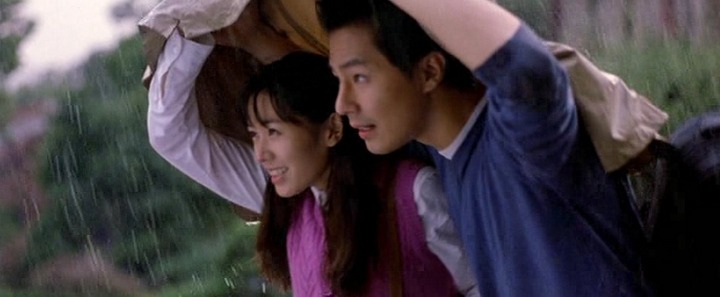 외투를-뒤집어쓰고-달리는-지혜와-상민.