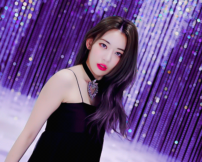  르세라핌 사쿠라 'fearless' MV 움짤 캡처 모음