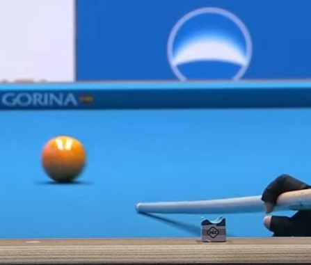 women-billiard-match