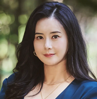 배우-최정윤-사진