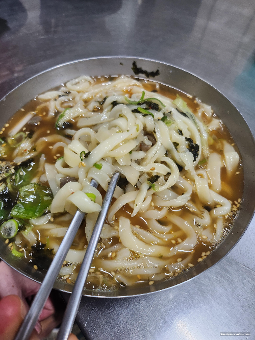  부산 동래시장 자매분식 부산사람아입니까!칼국수먹지예!