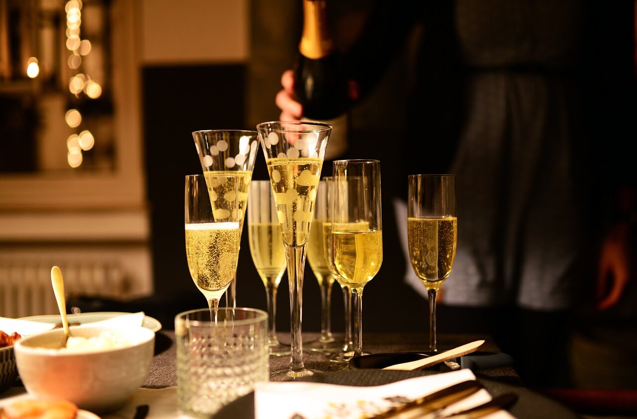 ์๋
์นํจ & ํ๋์น์์ฝ๋ฅดํ(Franciacorta) ์์ธ ํ์ด๋ง๏ฝ๋ฌ์ฝค ๋งค์ฝค ์๋
๊ณผ ์ดํ๋ฆฌ์ ๋ฒ๋ธ์ ์ฐ์ํ ๋ง๋จ