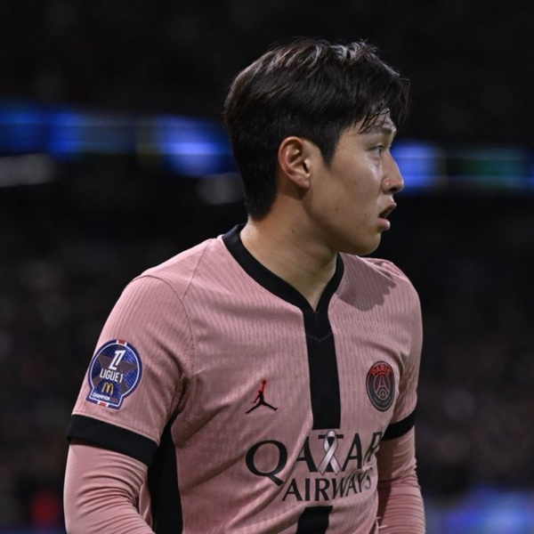 이강인
psg